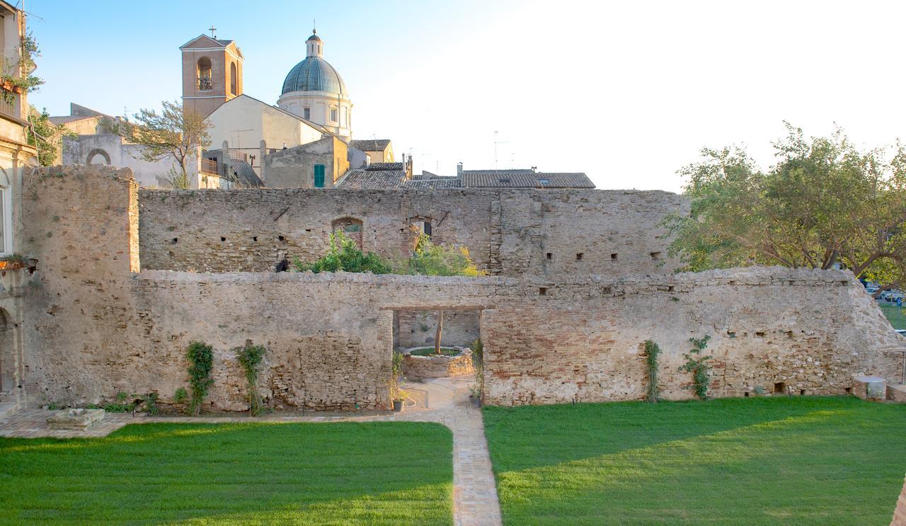Torre Della Loggia - Dimora Storica - Bed and breakfast Ortona