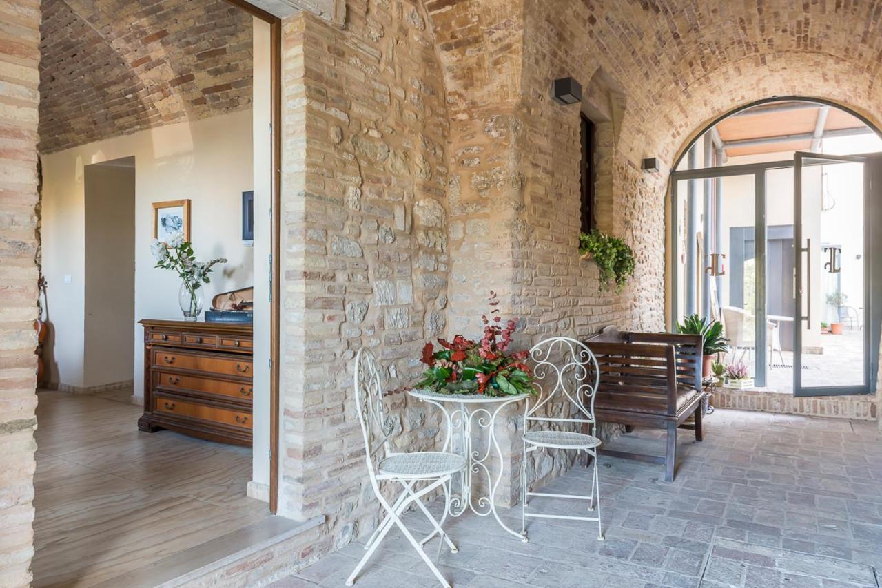Torre Della Loggia - Dimora Storica - Couette-café