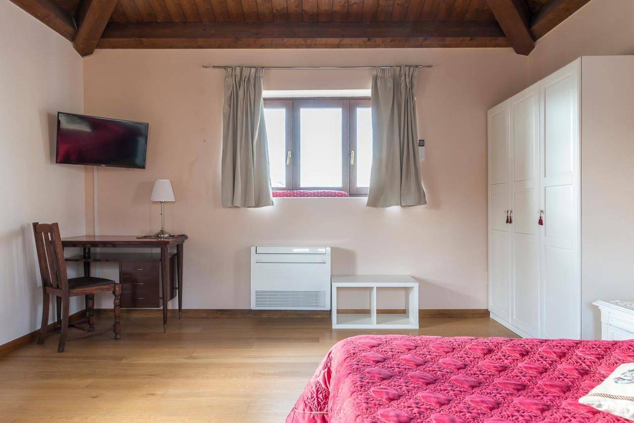 Torre Della Loggia - Dimora Storica - Couette-café 2*